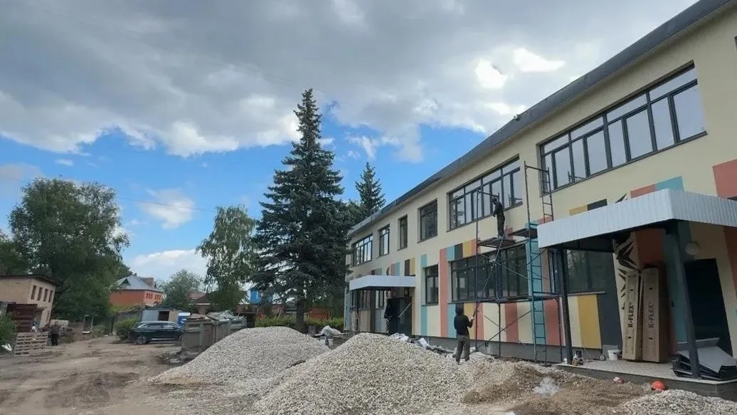 В Серпухове стартовали работы по благоустройству детском саду при школе № 16