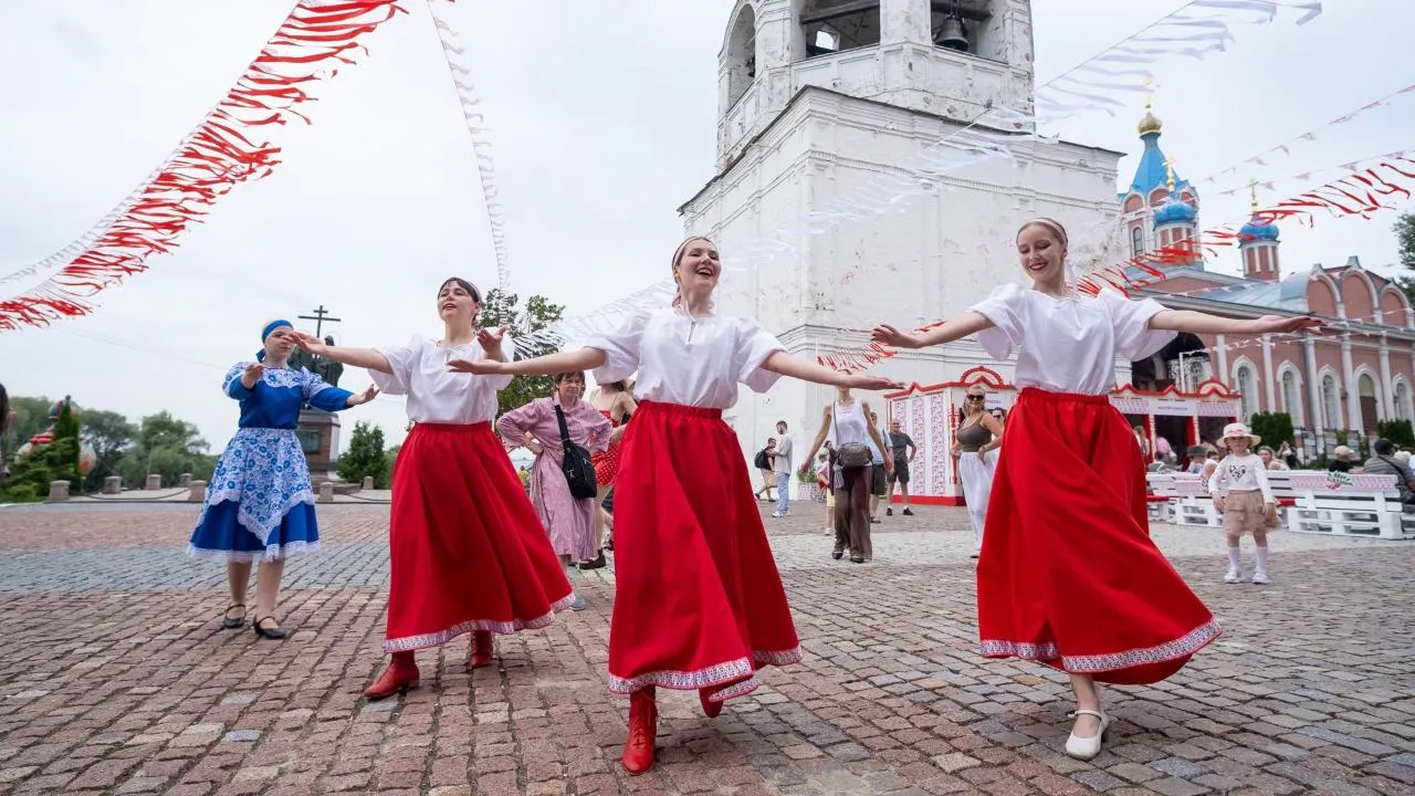 Жителей Подмосковья пригласили на семейный фестиваль «Рябинушка» в Коломне