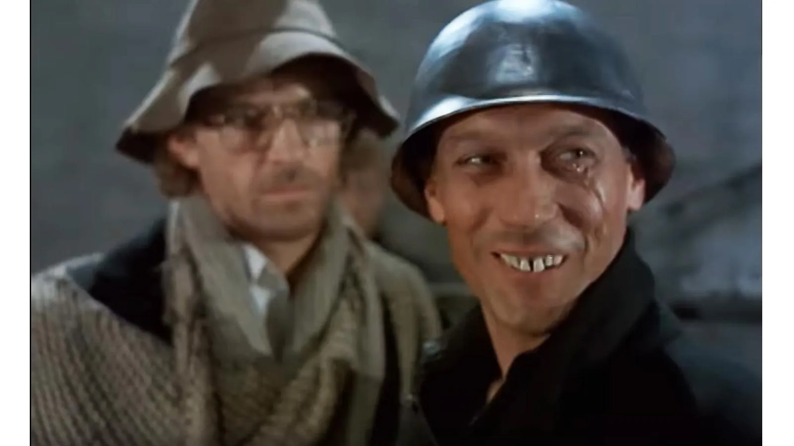 Олег Янковский в роли дракона, х/ф «Убить дракона», 1988 год