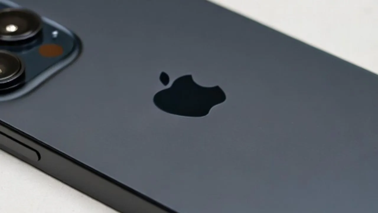 Сколько миллиардов долларов заработала Apple на iPhone 17: почему это рекорд?