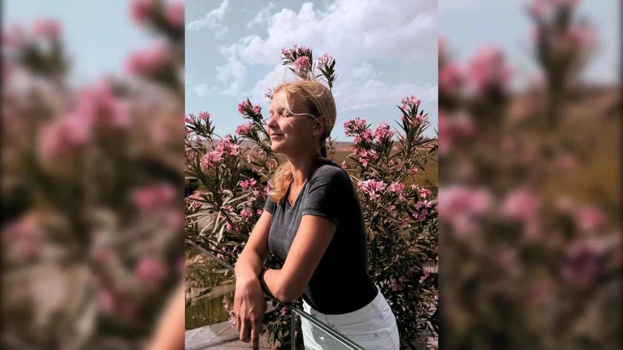 Жена Бероева подогрела слухи о беременности, появившись в свободном платье