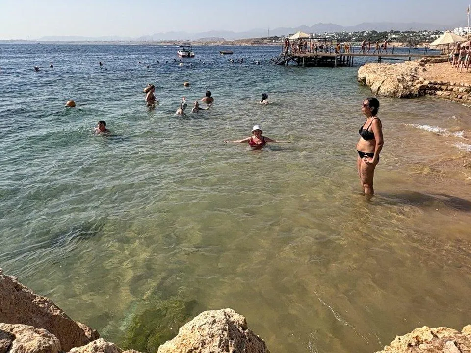 Нужно ли ходить в солярий перед поездкой на море: мнение врача
