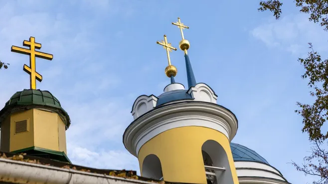 «Ничего общего с христианством!»: священник Алексей Батаногов запретил верить в приметы на Покров