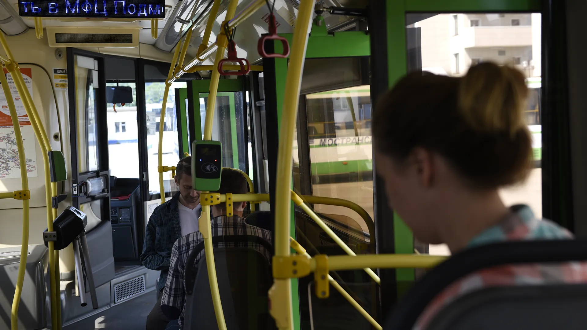 В Лобне фанат Гарри Поттера пытался «заколдовать» инспекторов в автобусе