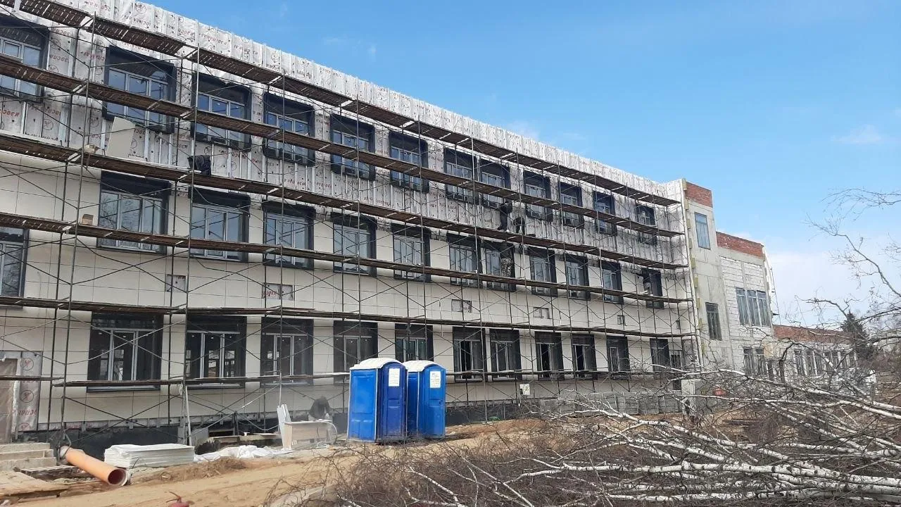 В Бронницах на 70% достроили новый корпус лицея