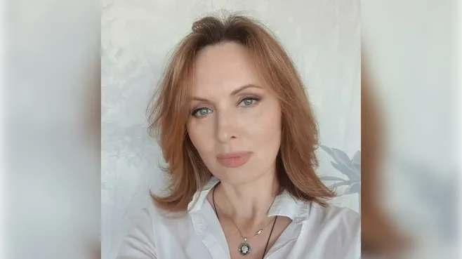 «Выглядит на 10 лет моложе»: звезда «Отеля Элеон» Ксенофонтова неожиданно сменила имидж