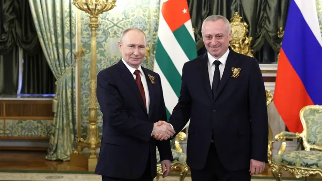 Kremlin Pool/Russian Government