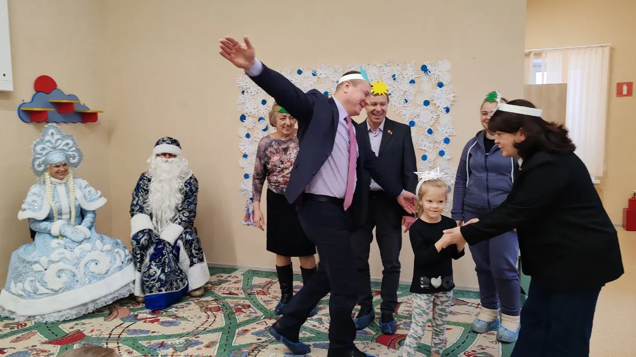 Глава городского округа Черноголовка принимает активное участие в спектакле для детей.&nbsp;Фото: пресс-служба главы г. о. Черноголовка