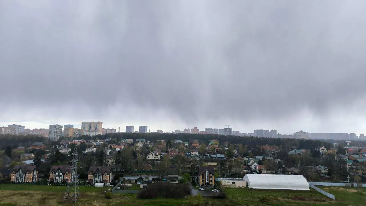 Грозы и град ожидаются в Московском регионе 7 мая
