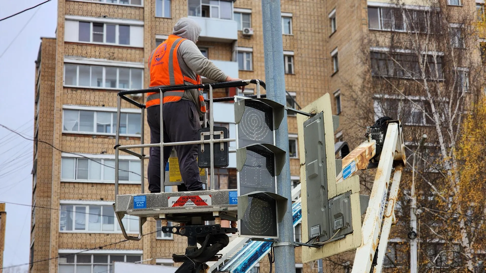 В семи округах Московской области провели ремонт светофоров