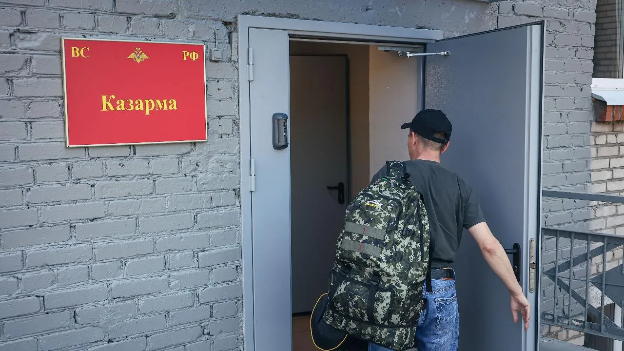 Военнослужащим, заключившим контракт от Подмосковья, рассказали о доступных мерах поддержки