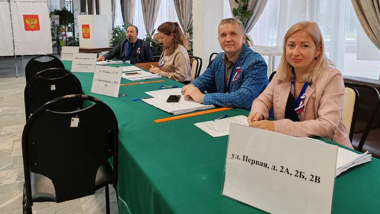 В первый день голосования.