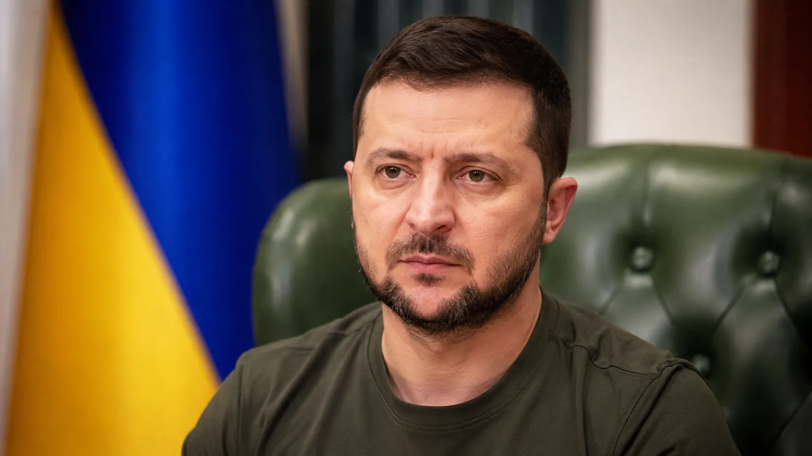 Навроцкий выдернул орден у Зеленского: высшая награда Польши аннулирована