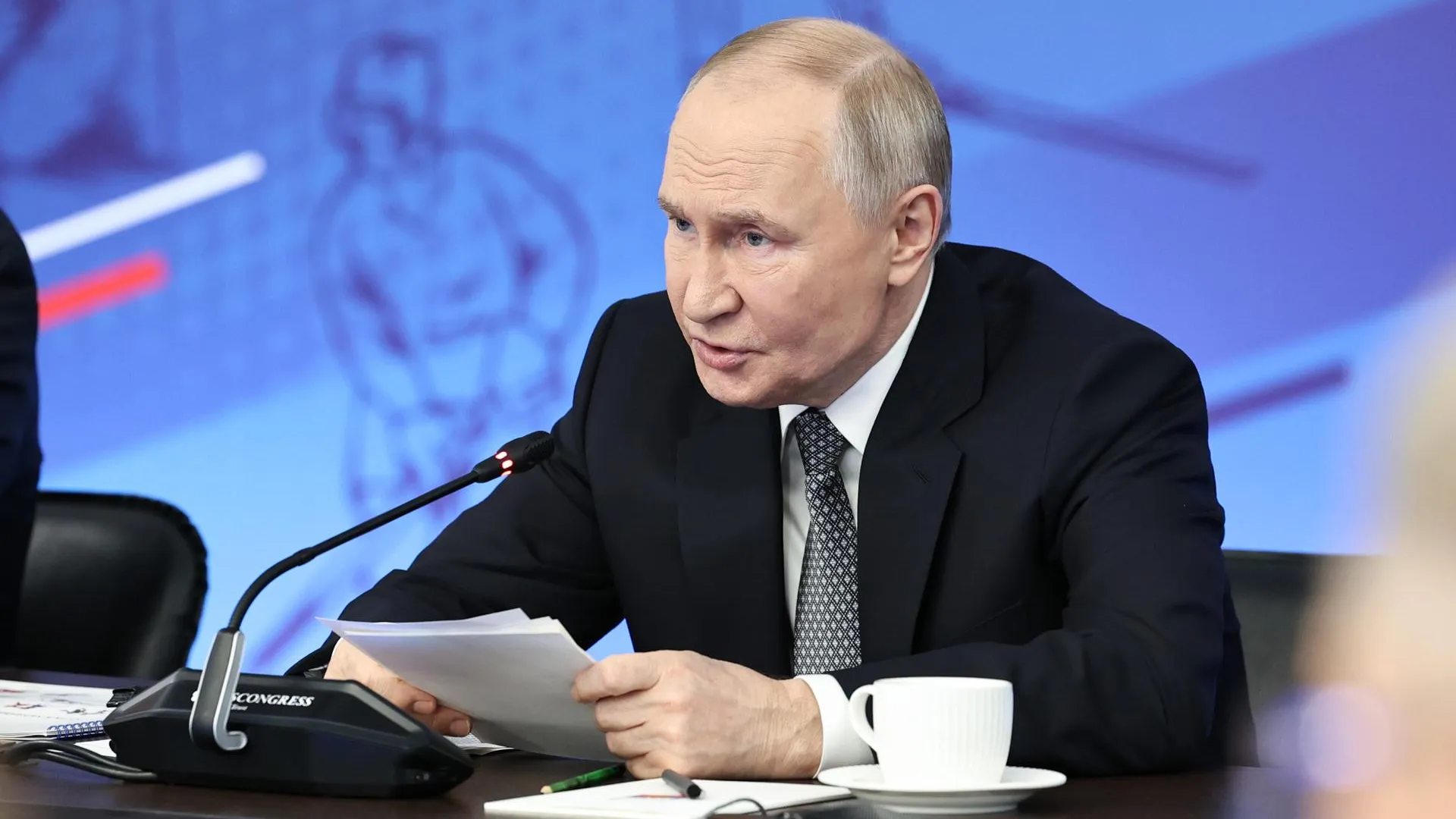Заводы могут стать государственными: участник СВО рассказал, что за указ подписал Путин и кого он коснется
