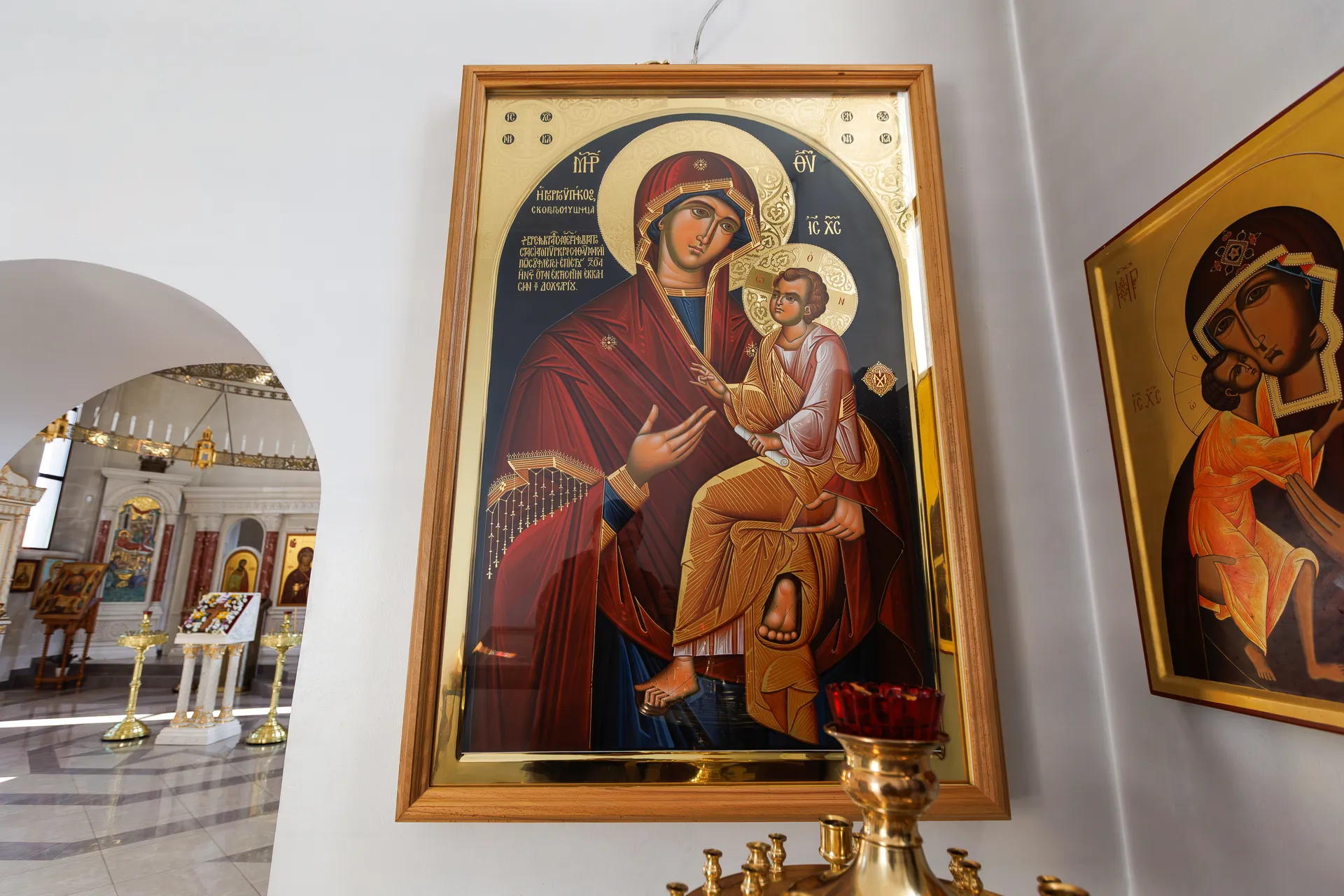 Церковь Успения Пресвятой Богородицы в поселке Челюскинский Пушкинского округа