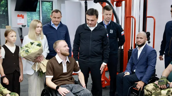 Губернатор Подмосковья посетил открывшийся в Балашихе адаптивный фитнес-клуб «Крылья»