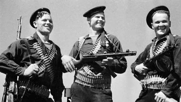 Великая Отечественная война 1941–1945 гг. Оборона Одессы.
Моряки-пехотинцы Черноморского флота — защитники Одессы