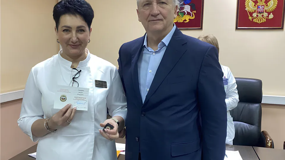 Главная медсестра Валерия Красавина и главврач больницы Александр Алексеев.&nbsp;Фото: Реутовская клиническая больница