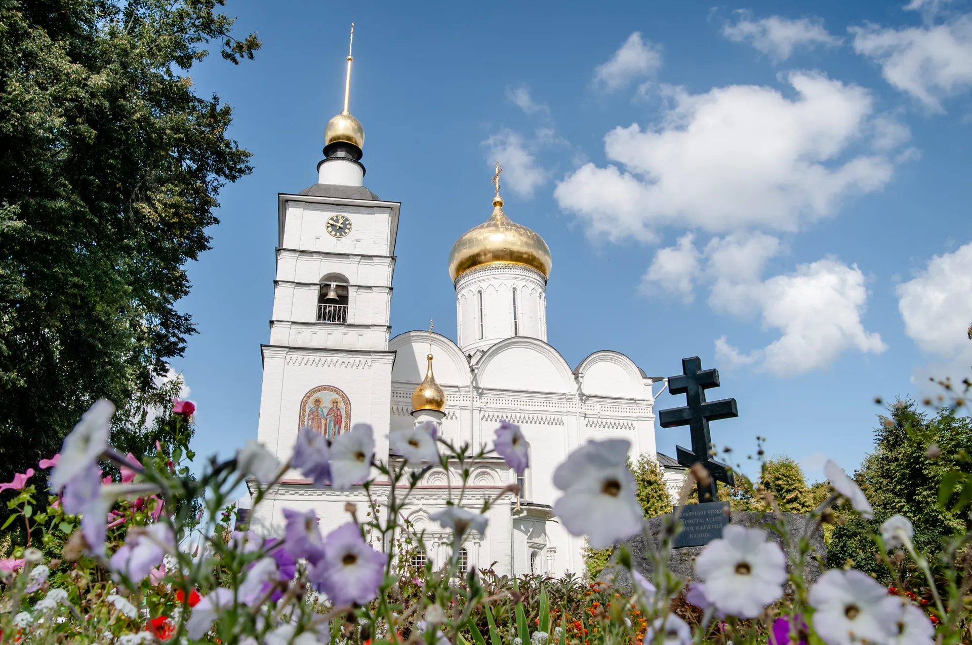 Борисоглебский мужской монастырь в городе Дмитров