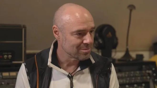 Роман Товстик спрятал долю в «Меридиане»