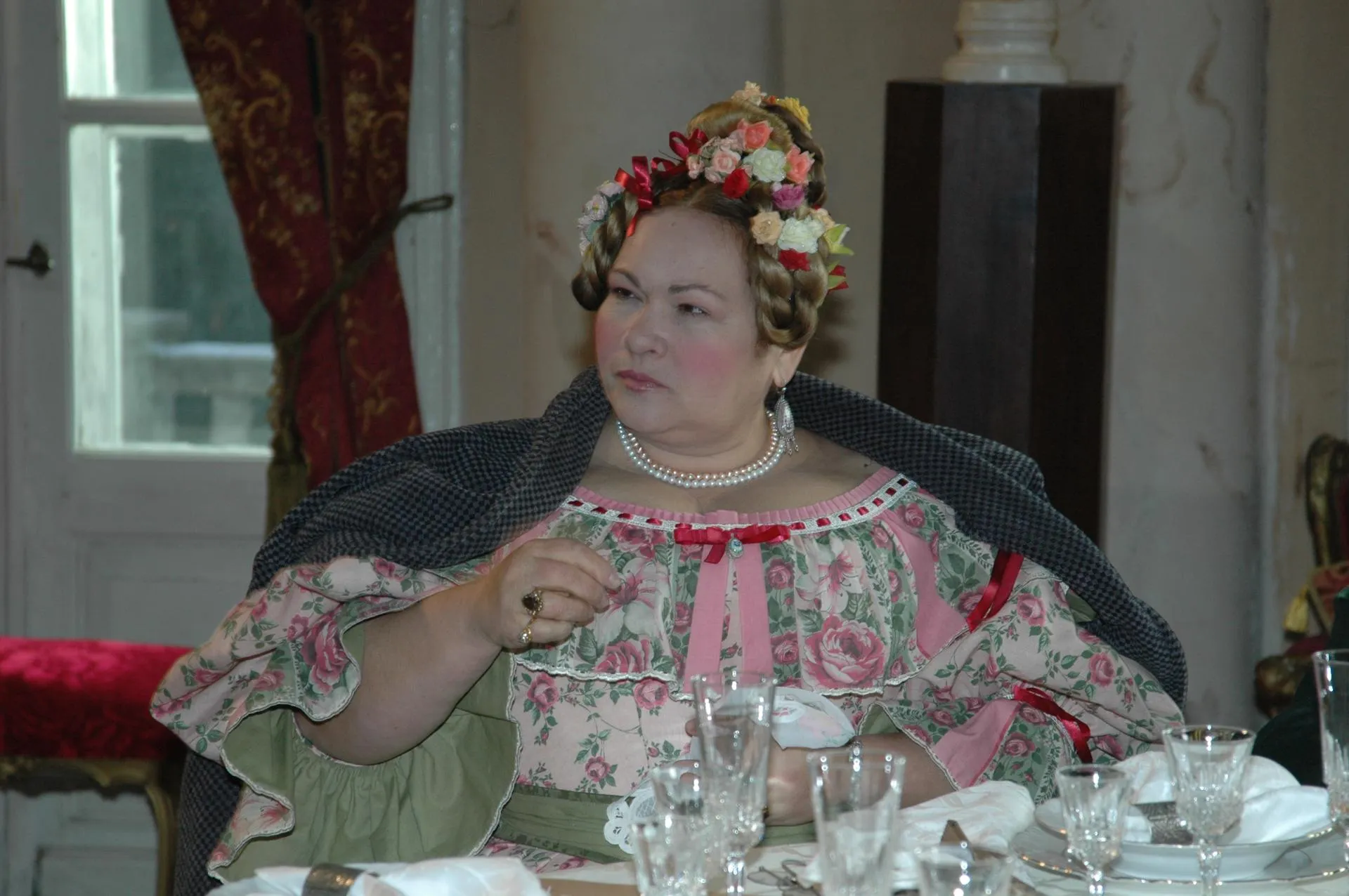 Irena Niko/Russian Look