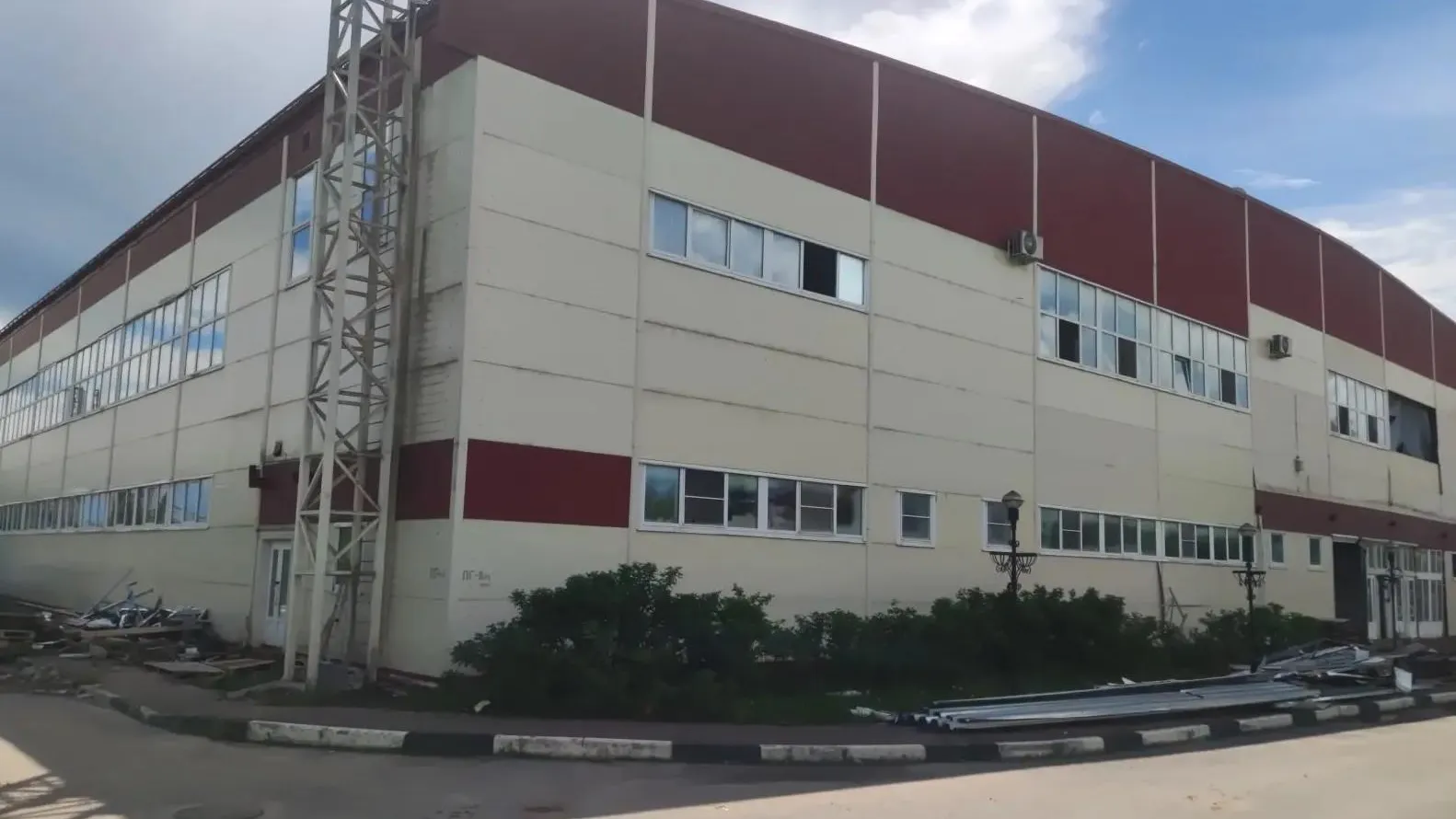 В Звенигороде почти наполовину завершили капремонт спорткомплекса «Звезда»
