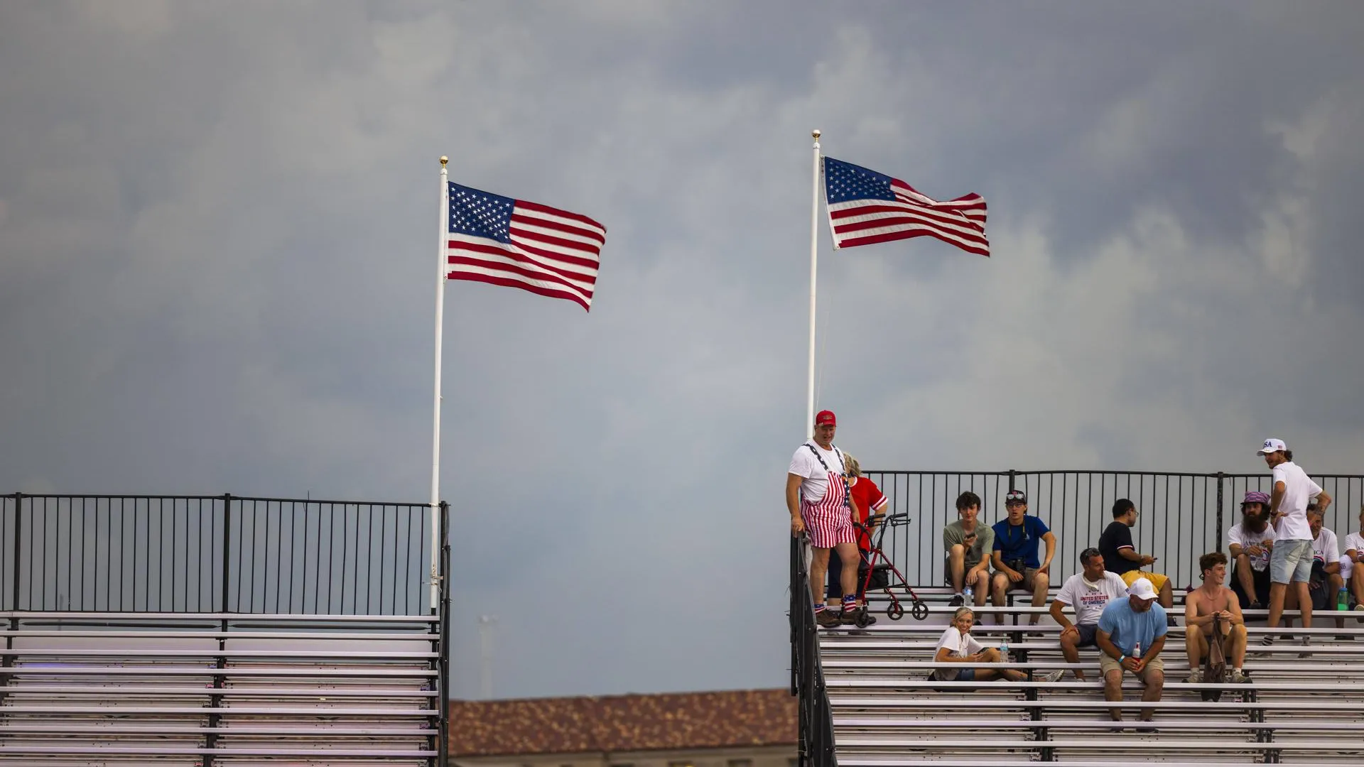Jim LoScalzo — Pool via CNP/Keystone Press Agency