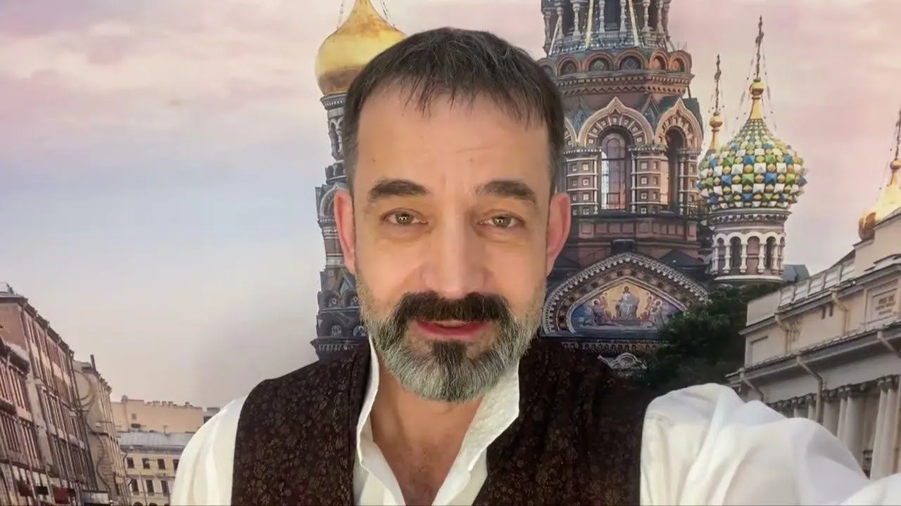 Певцов посоветовал выпускницам театральных вузов выходить замуж, а парням — искать «нормальную мужскую работу»