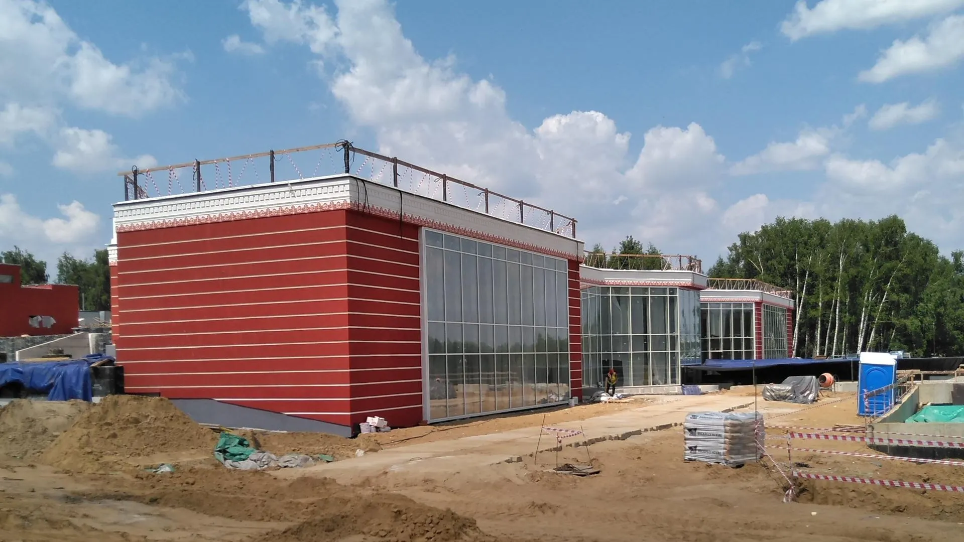 Новый аквакомплекс с открытыми террасами появится в Ленинском
