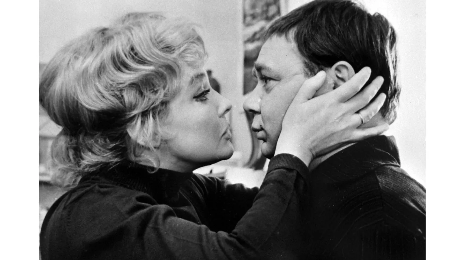 Евгений Леонов и Ирина Скобцева, кадр из х/ф «Зигзаг удачи», 1968 год