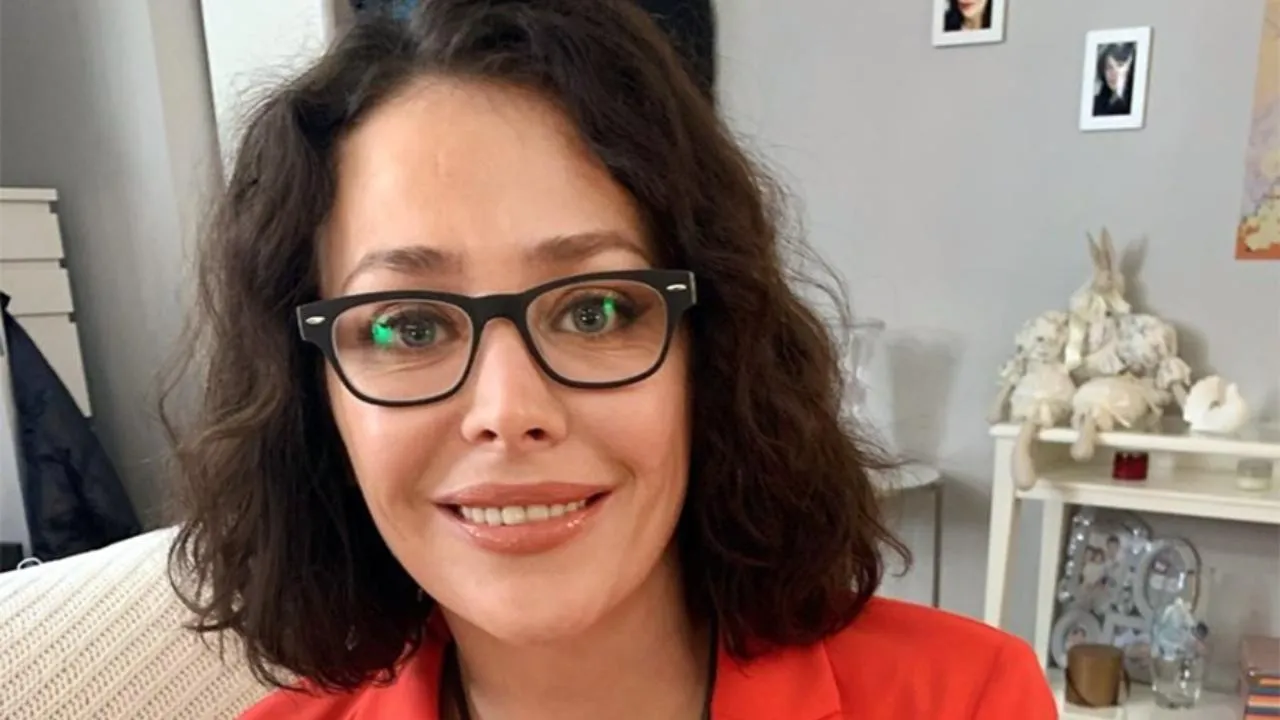 «Выгляжу не старше 35»: звезда «Скорой помощи» покорила Италию стильным образом