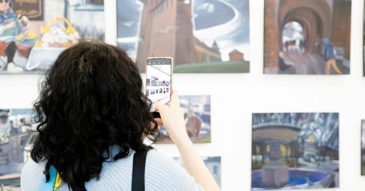 «Живая линия»: выставку Людмилы Томашевской представят в «Доме Озерова» - REGIONS.ru