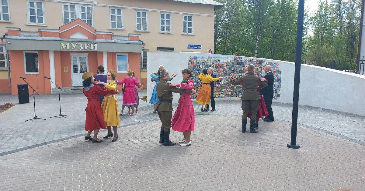 Ретро-танцы в парке: в Электростали состоится «Танцующий четверг» - REGIONS.ru
