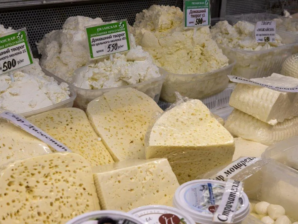Не только творог: какие продукты помогают защитить кости от остеопороза