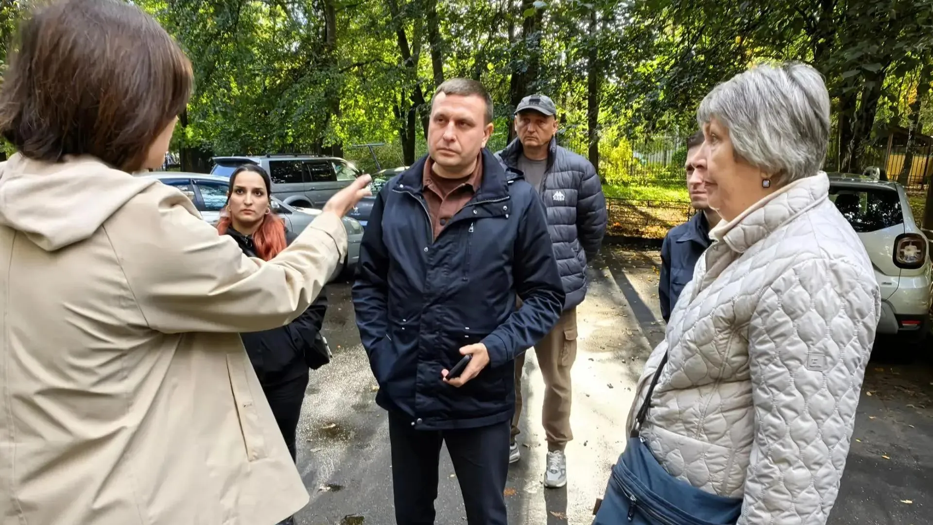 Вместе с жителями: Роман Сороконенко проверил дворы на улицах Кирова и Карбышева в Красногорске