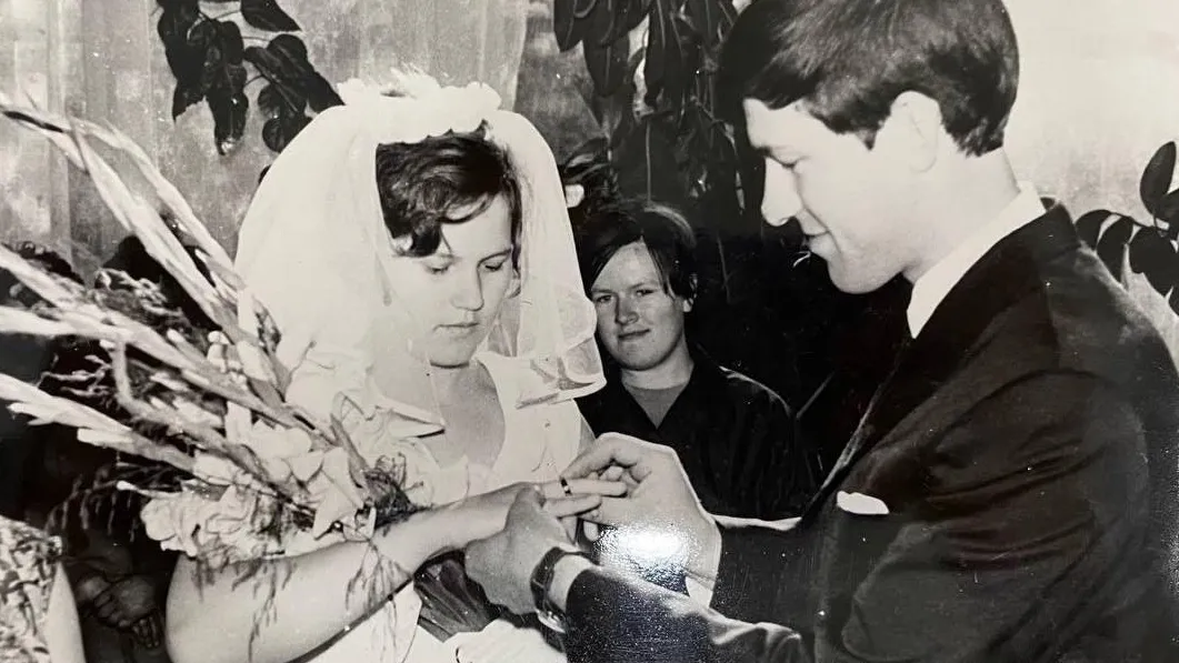 Свадьба Михаила и Нины Крикуновых в 1969 году Фото: семейный архив Крикуновых