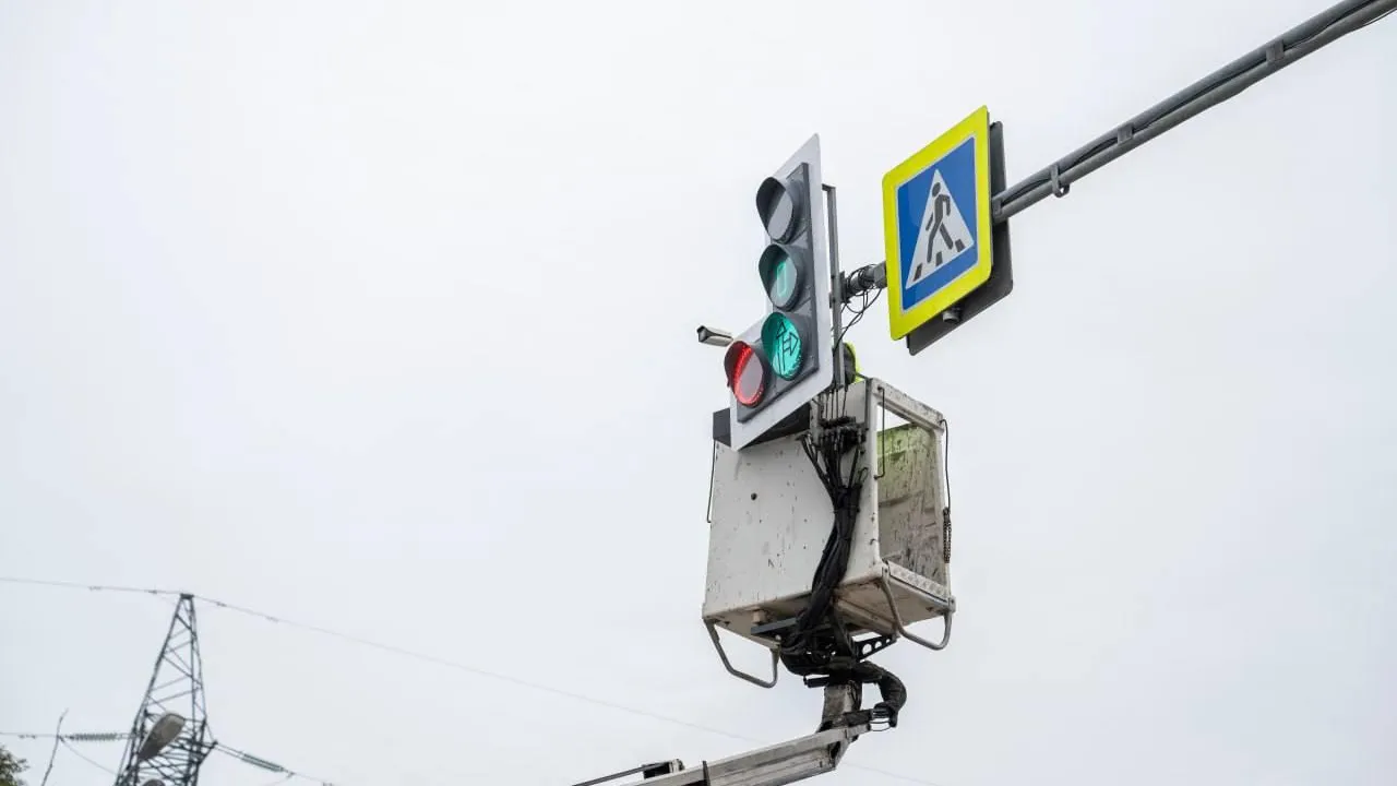 В Подмосковье на дорогах в шести округах провели ремонт знаков