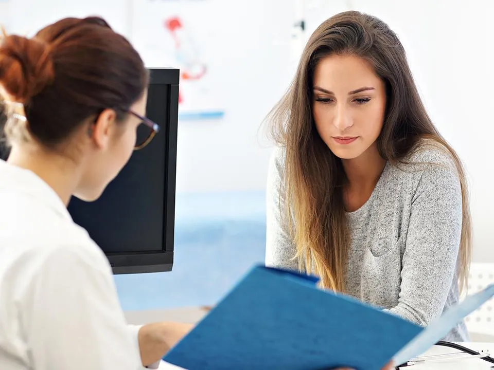 Ожог вместо свежести: чем россиянкам грозит опасный тренд на интимные «улучшения»