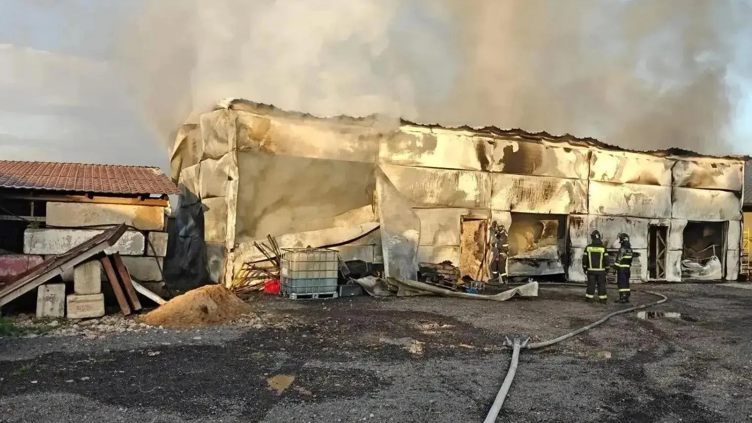 Возгорание ликвидировали за час: пожар в Красногорске обошелся без пострадавших