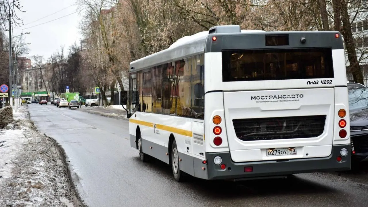 В связи со сложными погодными условиями автобусы Мострансавто работают по фактическому расписанию