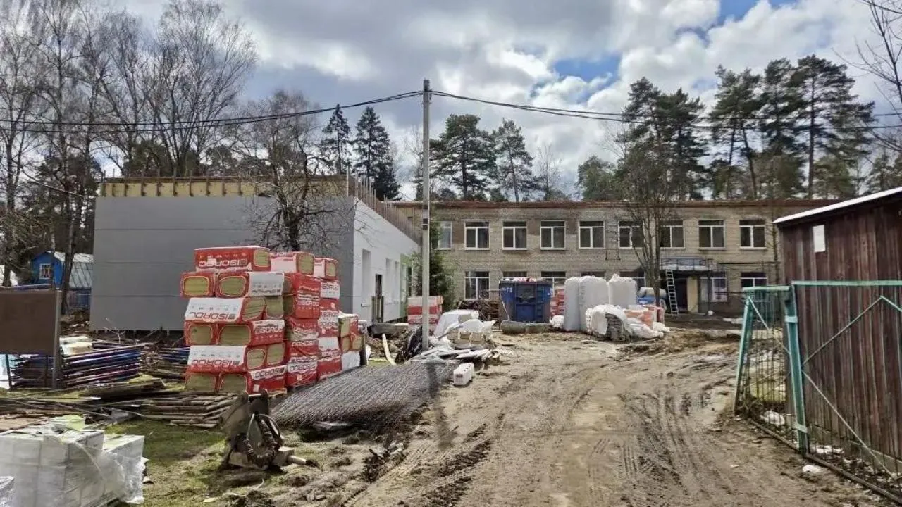 В щелковской школе №21 в поселке Загорянский капитальный ремонт выполнили на 40%