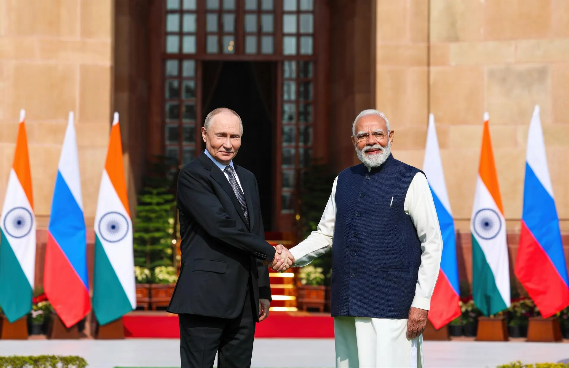 Prime Minister Handout/Press Inf