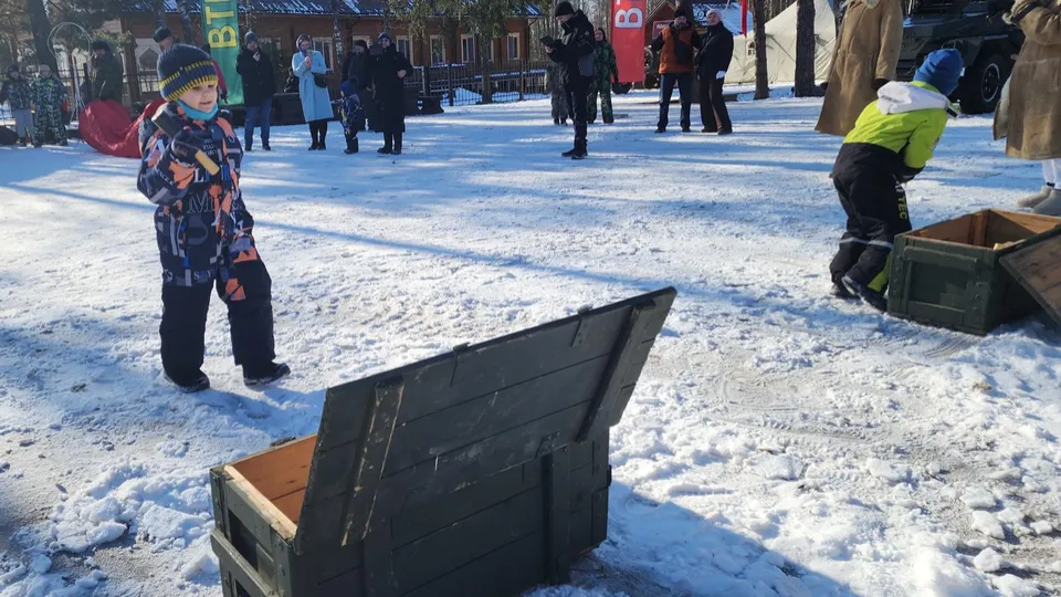 Дети участвуют в соревнованиях в честь Дня защитника Отечества. Фото: Иван Петрушин