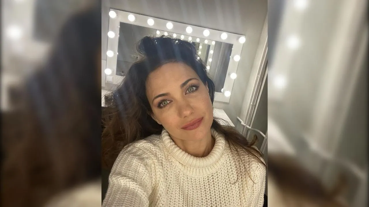 Климова поделилась яркими фотографиями в мини-шортах с отдыха на Мальдивах