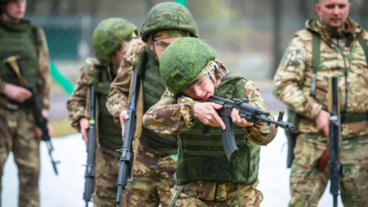Более 100 человек приняли участие в военно-патриотических сборах для молодежи Подмосковья