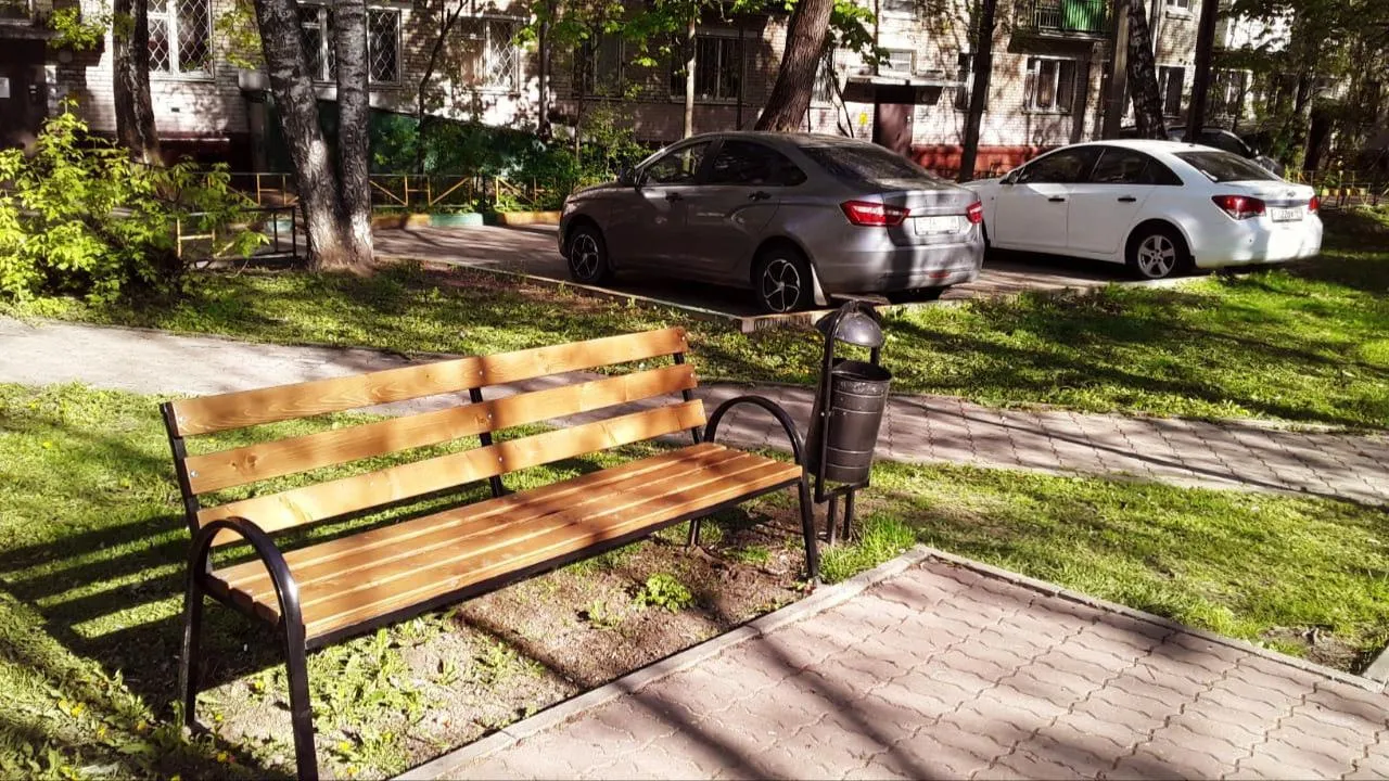 В Подмосковье с начала весны отремонтировали более 9,5 тыс. малых архитектурных форм