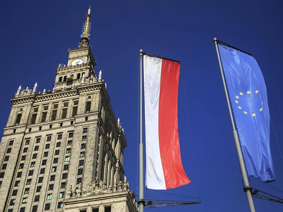 Почему героизация ОУН не заставит Навроцкого отвернуться от Зеленского: на что готова Польша ради территорий Украины