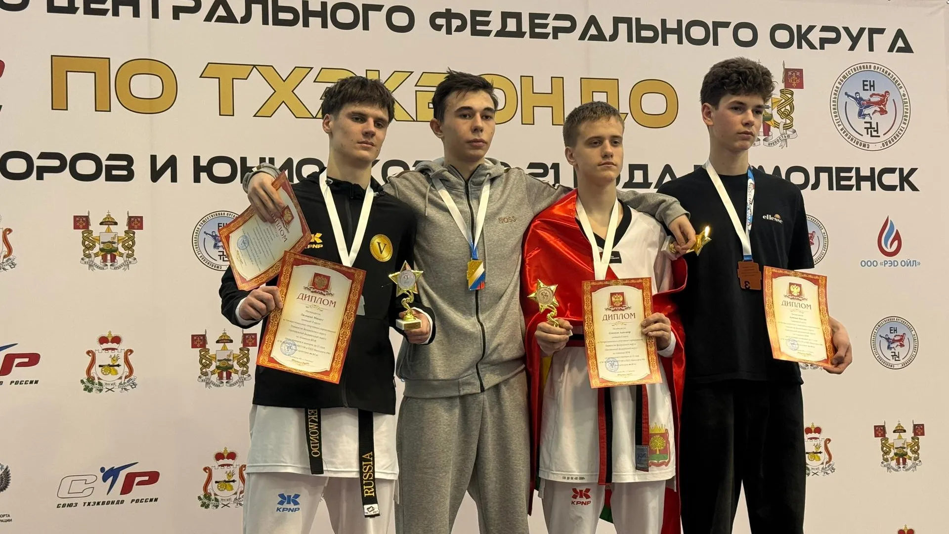 Подмосковная сборная одержала победу на первенстве ЦФО по тхэквондо ВТФ