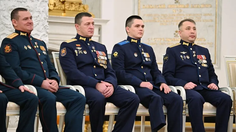 слева направо: капитан Валерий Енин, лейтенант Василий Дяк, рядовой Алексей Асылханов, подполковник Ренат Акберов.