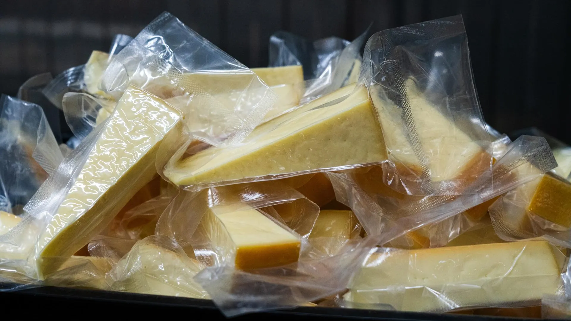 Продукция «Истринской сыроварни Олега Сироты»